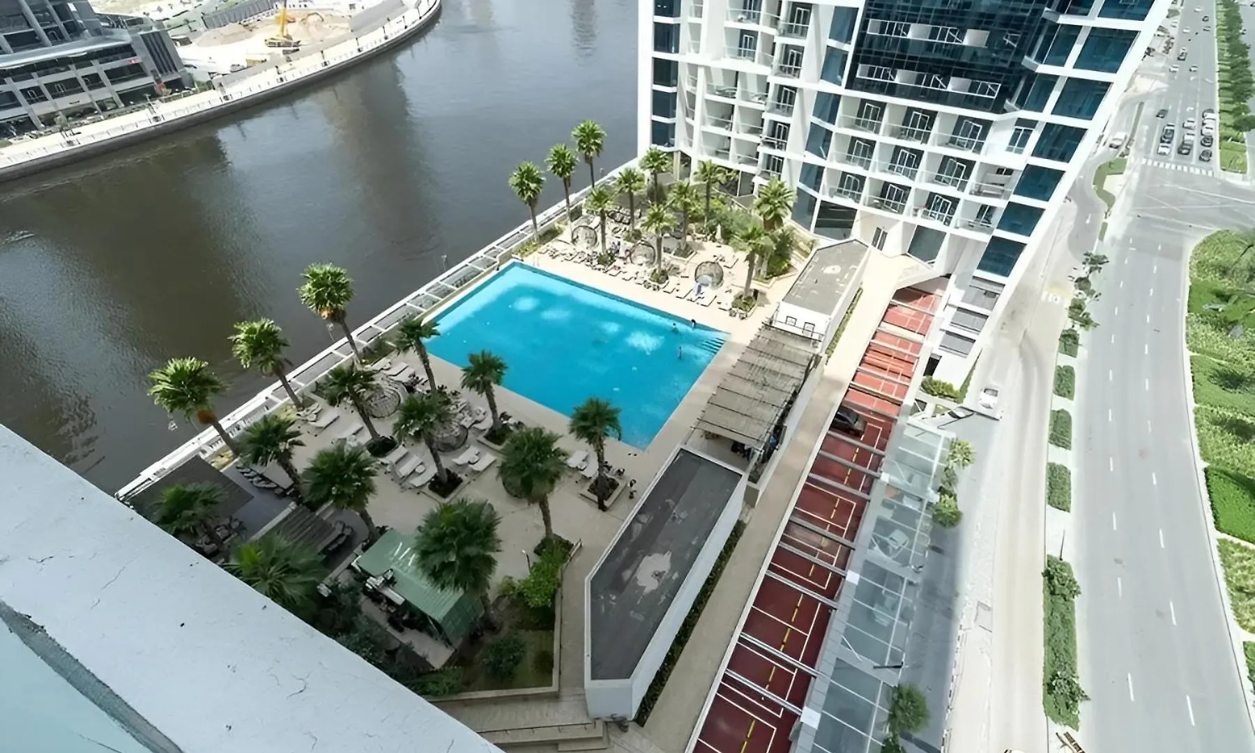 Apartment Stunning Canal Viewbusiness Bay High Floorstudio Dubai United Arab Emirates